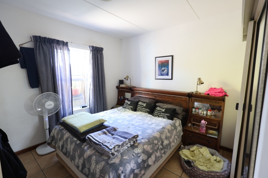 2 Bedroom Property for Sale in Paarl South Western Cape